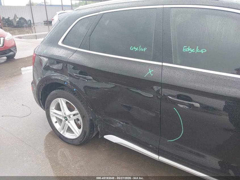 2022 Audi Q5 VIN WA1E2AFYXN2084160 IAAI salvage auction — RIGHT SIDE, Salvage Title, sold $16,300 on 2026-07-22 (photo 6)