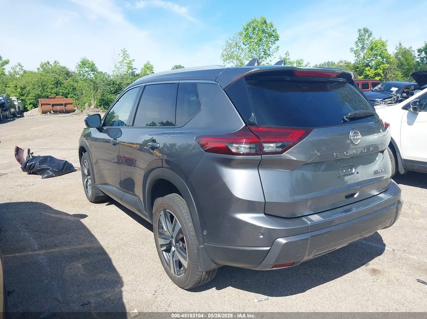 2025 Nissan Rogue VIN JN8BT3CB3SW417826 IAAI salvage auction — RIGHT FRONT, Salvage (Ohio), sold $8,100 on 2026-07-08 (photo 3)