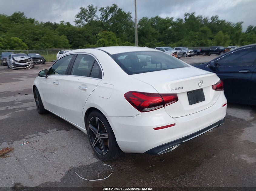 2019 Mercedes-benz A-klasse VIN WDD3G4EB9KW034728 IAAI salvage auction — MECHANICAL, Salvage Title, sold $3,750 on 2026-07-24 (photo 3)