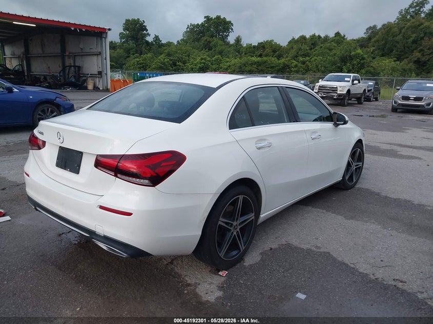 2019 Mercedes-benz A-klasse VIN WDD3G4EB9KW034728 IAAI salvage auction — MECHANICAL, Salvage Title, sold $3,750 on 2026-07-24 (photo 4)