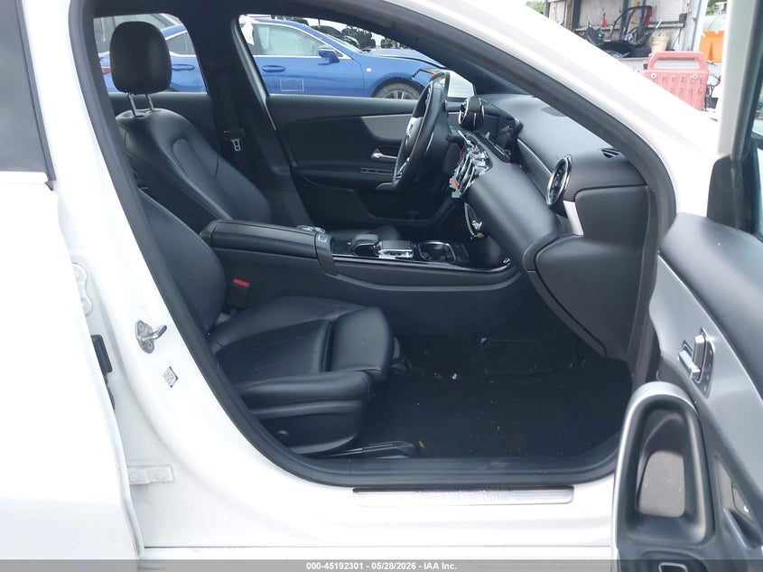 2019 Mercedes-benz A-klasse VIN WDD3G4EB9KW034728 IAAI salvage auction — MECHANICAL, Salvage Title, sold $3,750 on 2026-07-24 (photo 5)