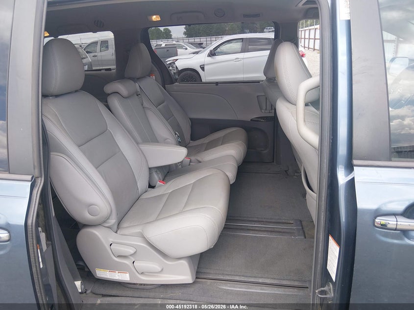 2015 Toyota Sienna VIN 5TDYK3DCXFS684953 IAAI salvage auction — STORM DAMAGE, Salvage (Arkansas), sold $5,150 on 2026-07-15 (photo 8)