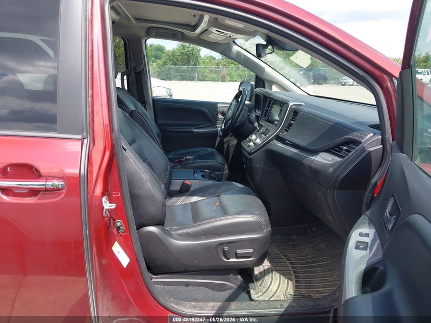 2019 Toyota Sienna VIN 5TDXZ3DC2KS985198 IAAI salvage auction — FRONT END, Salvage Title, sold $4,150 on 2026-07-17 (photo 5)