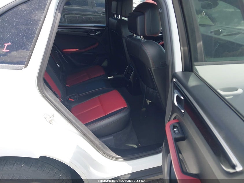 2019 Porsche Macan VIN WP1AA2A54KLB00545 IAAI salvage auction — FRONT END, Rebuildable (Florida), sold $8,800 on 2026-07-09 (photo 8)