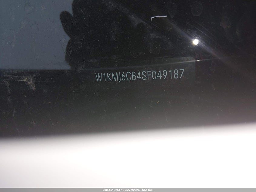 2025 Mercedes-benz VIN W1KMJ6CB4SF049187 IAAI salvage auction — FRONT END, Salvage Title, sold $16,700 on 2026-07-17 (photo 9)