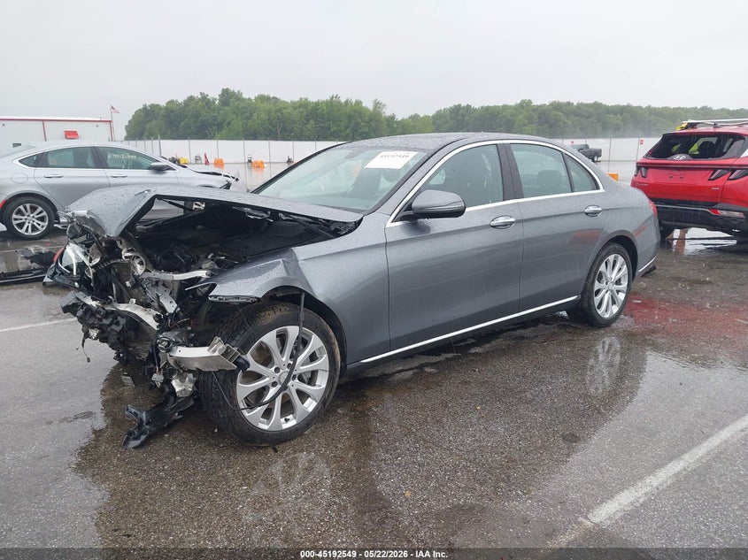 2017 Mercedes-benz E-klasse VIN WDDZF4KB7HA137461 IAAI salvage auction — FRONT END, Clear (Indiana), sold $2,700 on 2026-07-09 (photo 2)