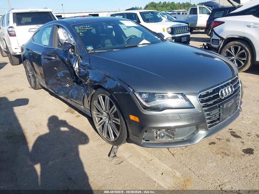 2012 Audi A7 VIN WAU2GAFC5CN113605 IAAI salvage auction — RIGHT SIDE, Salvage Title, sold $1,300 on 2026-07-29 (photo 1)