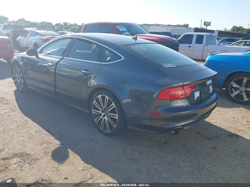 2012 Audi A7 VIN WAU2GAFC5CN113605 IAAI salvage auction — RIGHT SIDE, Salvage Title, sold $1,300 on 2026-07-29 (photo 3)