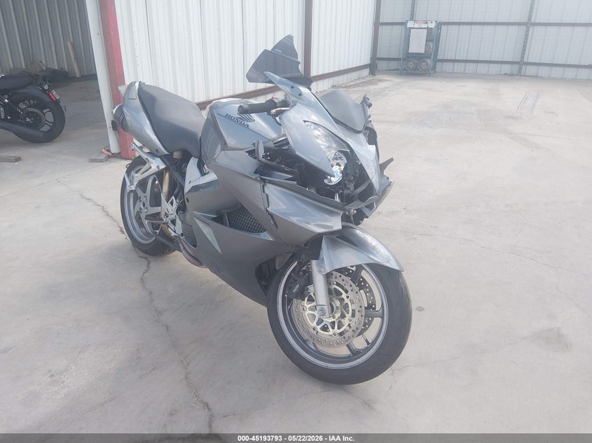 2008 Honda Vfr800 VIN JH2RC46088M000031 IAAI salvage auction — FRONT END, Salvage (Texas), sold $725 on 2026-07-22 (photo 1)