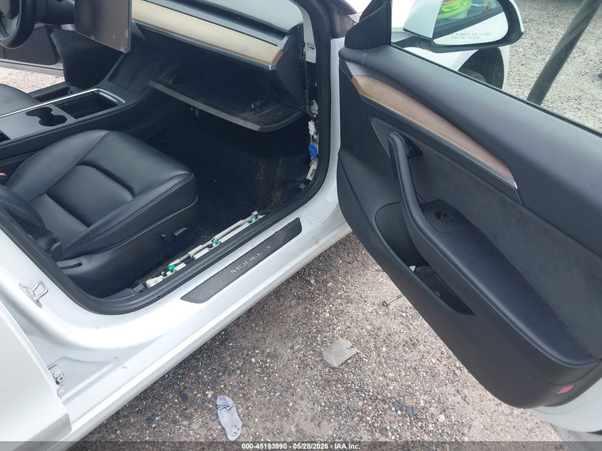 2022 Tesla Model 3 VIN 5YJ3E1EA6NF164139 IAAI salvage auction — UNDERCARRIAGE, Salvage Title, sold $5,300 on 2026-07-25 (photo 5)