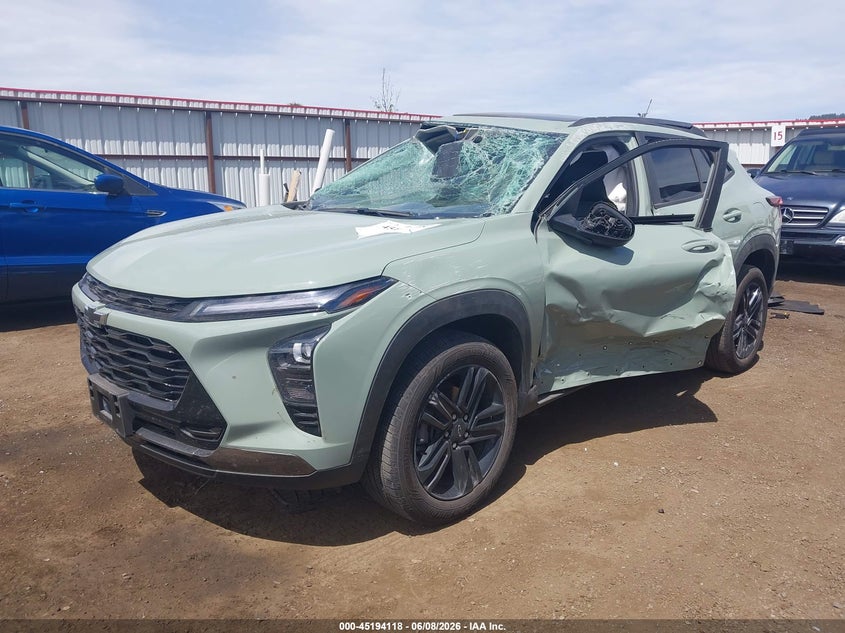 2025 Chevrolet Trax VIN KL77LKEP1SC320191 IAAI salvage auction — ROLLOVER, Salvage Title, sold $2,825 on 2026-07-07 (photo 2)