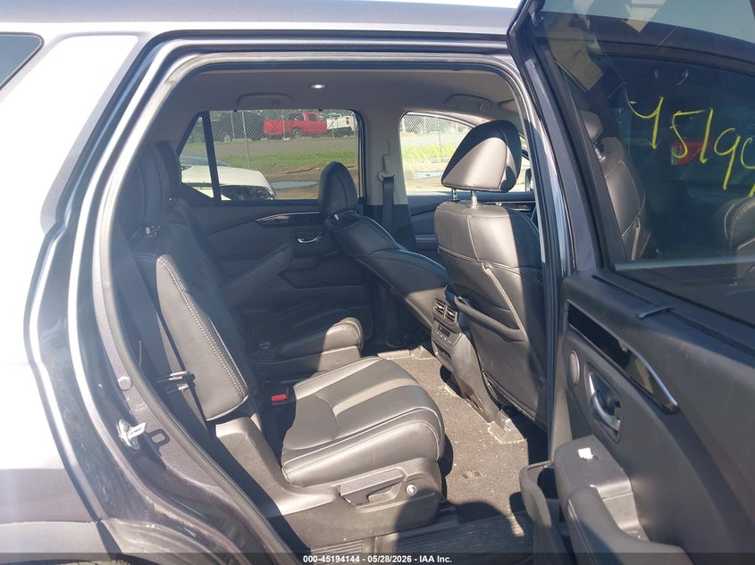 2024 Honda Pilot VIN 5FNYG1H51RB049503 IAAI salvage auction — FRONT END, Salvage Title, sold $10,500 on 2026-07-31 (photo 8)