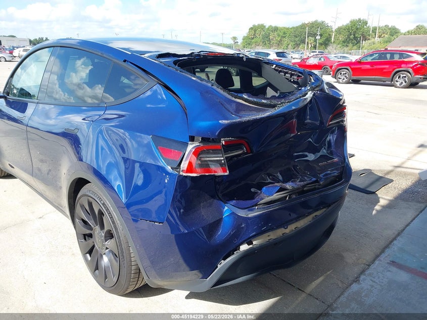 2022 Tesla Model y VIN 7SAYGDEF6NF382419 IAAI salvage auction — REAR END, Rebuildable (Florida), sold $11,950 on 2026-07-09 (photo 6)