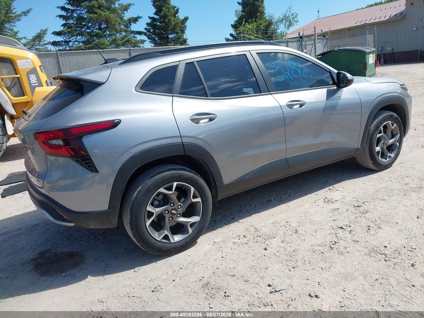 2024 Chevrolet Trax VIN KL77LHE27RC128677 IAAI salvage auction — FRONT END, Salvage Title, sold $6,500 on 2026-07-11 (photo 4)