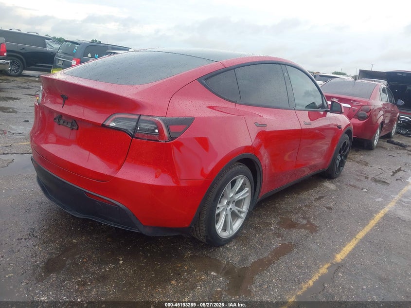 2021 Tesla Model y VIN 5YJYGAEE6MF201417 IAAI salvage auction — REAR END, Salvage Title, sold $9,000 on 2026-08-02 (photo 4)