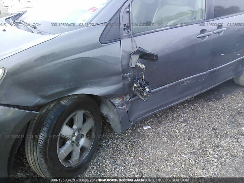 2004 Toyota Sienna VIN 5TDZA23C84S102218 IAAI salvage auction — SIDE, Salvage (Idaho), sold $650 on 2026-07-28 (photo 6)