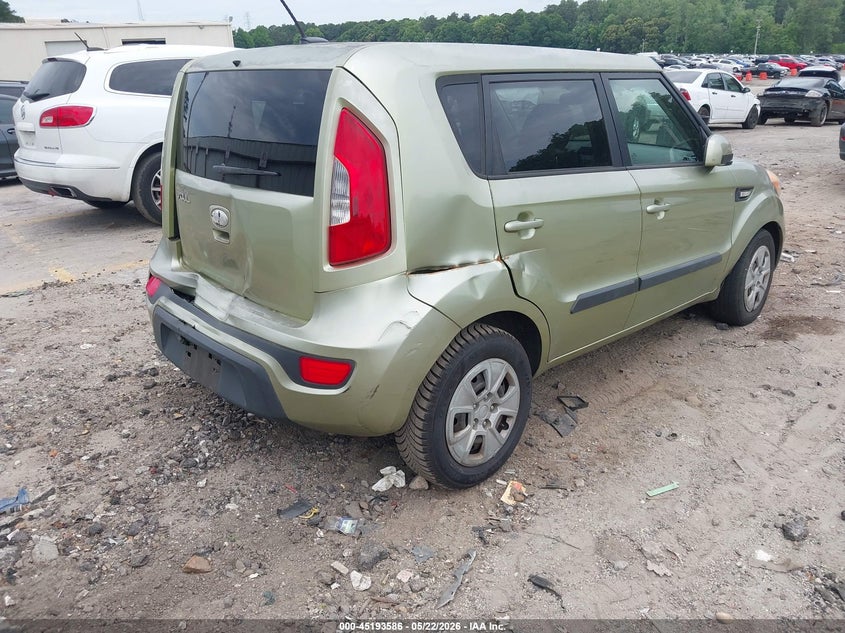 2013 Kia Soul VIN KNDJT2A5XD7624516 IAAI salvage auction — REAR END, Salvage (Georgia), sold $425 on 2026-07-15 (photo 4)