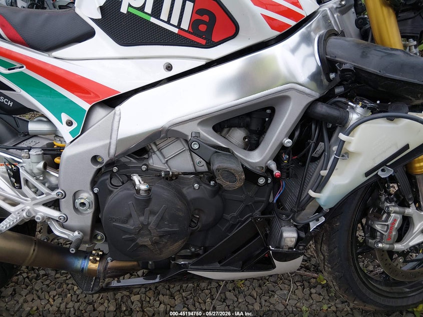 2020 Apri Aprilla rsv4 rr VIN ZD4KEU003LS002002 IAAI salvage auction — ROLLOVER, Salvage (Oregon), sold $525 on 2026-07-27 (photo 8)