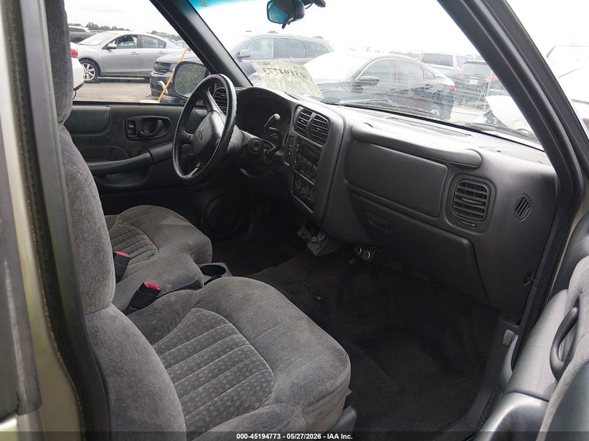 2002 Chevrolet S-10 pickup VIN 1GCCS195228257113 IAAI salvage auction — RIGHT FRONT, Salvage (South Carolina), sold $725 on 2026-07-19 (photo 5)