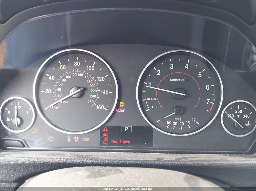 2017 BMW 3er VIN WBA8B9G52HNU50408 IAAI salvage auction — LEFT SIDE, Salvage Title, sold $25 on 2026-07-28 (photo 7)