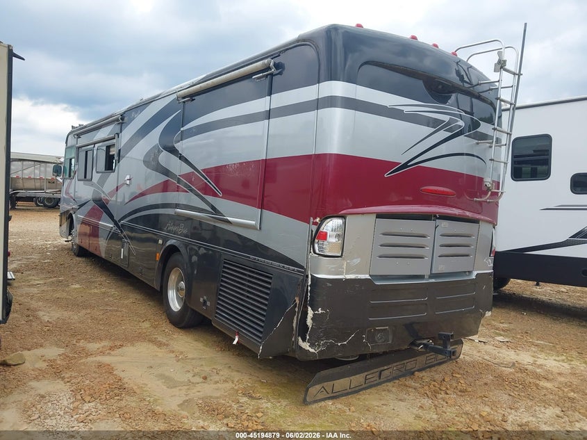 2004 Freightliner Chassis VIN 4UZAAHCY94CM76118 IAAI salvage auction — ALL OVER, Salvage (Georgia), sold $3,600 on 2026-07-07 (photo 3)