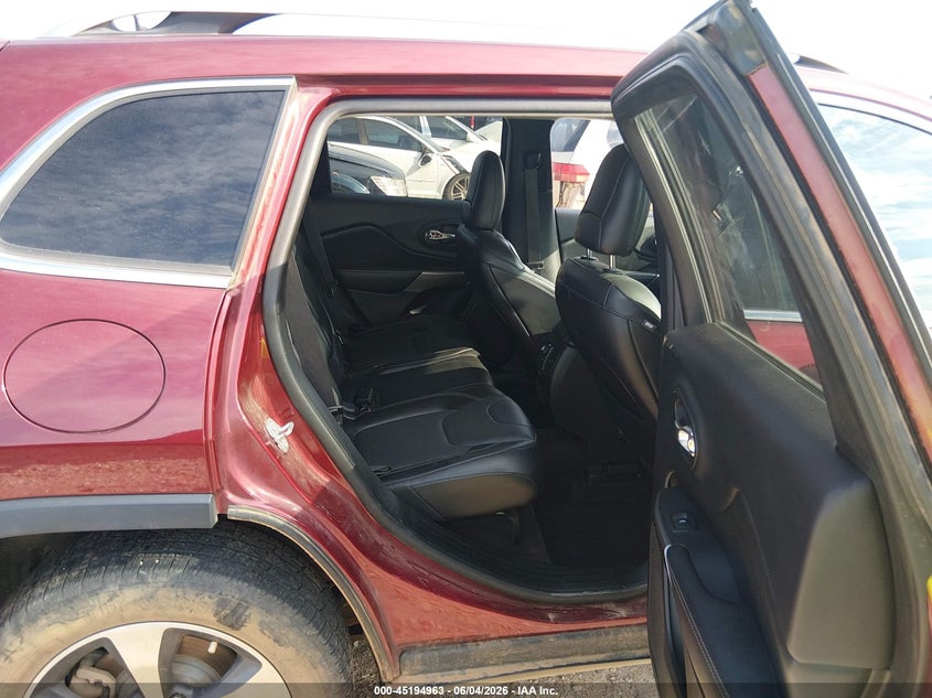 2019 Jeep Cherokee VIN 1C4PJMDX2KD157891 IAAI salvage auction — FRONT END, Salvage (Arkansas), sold $4,100 on 2026-07-24 (photo 8)