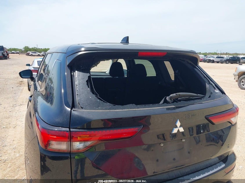 2022 Mitsubishi Outlander VIN JA4J4TA83NZ083502 IAAI salvage auction — HAIL, Salvage Title, sold $9,500 on 2026-07-30 (photo 6)