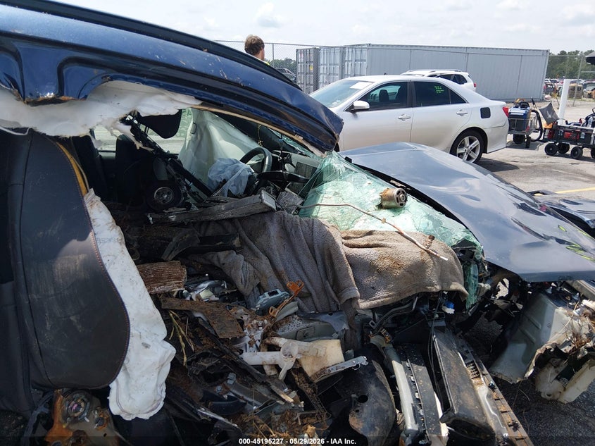 2025 Honda Cr-v VIN 7FARS5H85SE027194 IAAI salvage auction — FRONT END, Salvage Title, sold $1,775 on 2026-07-15 (photo 5)