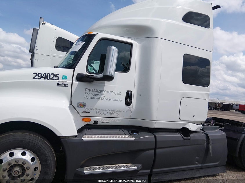 2024 International VIN 3HSDZTZR2RN605451 IAAI salvage auction — LEFT SIDE, Salvage (Texas), sold $7,500 on 2026-08-19 (photo 2)