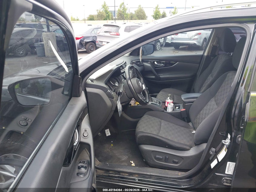 2017 Nissan Rogue VIN JN1BJ1CP8HW024076 IAAI salvage auction — FRONT & REAR, Salvage Title, sold $1,550 on 2026-07-24 (photo 5)