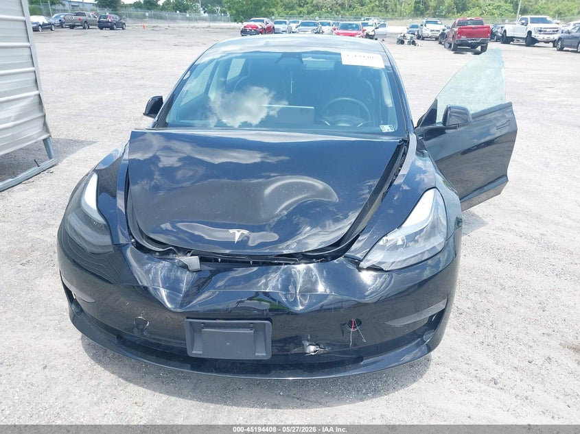 2022 Tesla Model 3 VIN 5YJ3E1EB9NF126106 IAAI salvage auction — FRONT & REAR, Salvage Title, sold $50 on 2026-07-23 (photo 6)