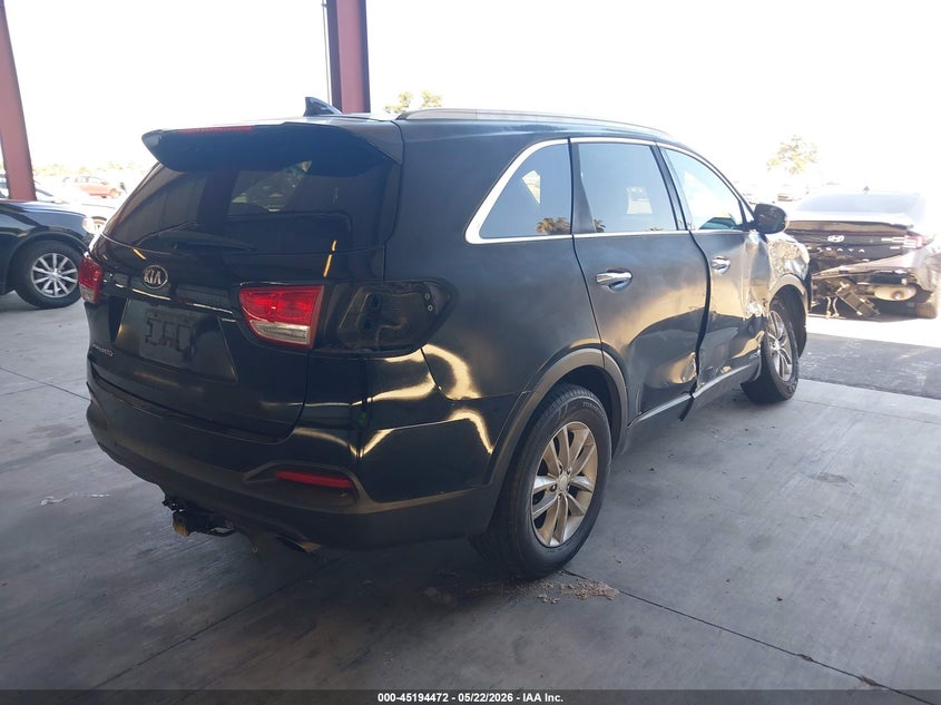 2016 Kia Sorento VIN 5XYPGDA52GG028821 IAAI salvage auction — RIGHT SIDE, Salvage (California), sold $975 on 2026-07-07 (photo 4)