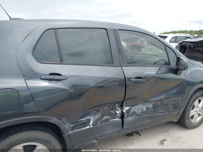 2020 Chevrolet Trax VIN 3GNCJKSB2LL211428 IAAI salvage auction — RIGHT SIDE, Salvage (Texas), sold $2,250 on 2026-07-09 (photo 6)