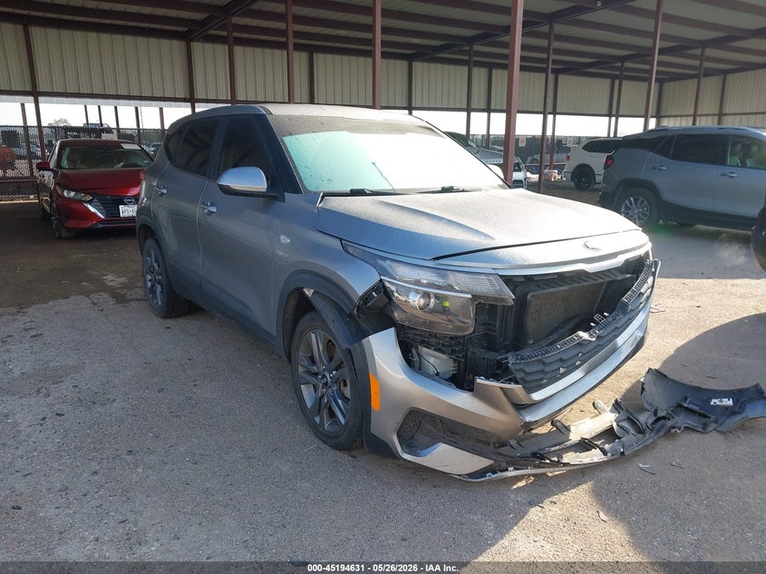 2021 Kia Seltos VIN KNDEPCAA4M7049449 IAAI salvage auction — FRONT END, Original (Texas), sold $3,900 on 2026-08-01 (photo 1)