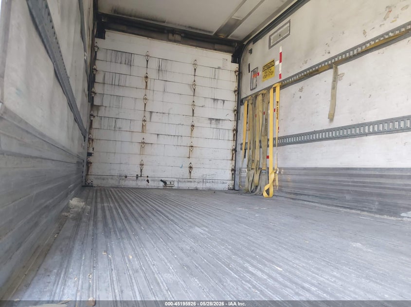 2014 Utility trailer mfg Unknown VIN 1UYVS2362EU976004 IAAI salvage auction — SIDE, Clear (Minnesota), sold $25 on 2026-07-28 (photo 8)