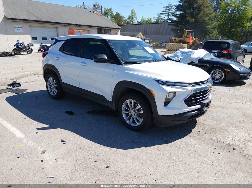 2025 Chevrolet Trailblazer VIN KL79MNSL5SB082344 IAAI salvage auction — LEFT FRONT, Salvage (New Hampshire), sold $4,850 on 2026-07-29 (photo 1)