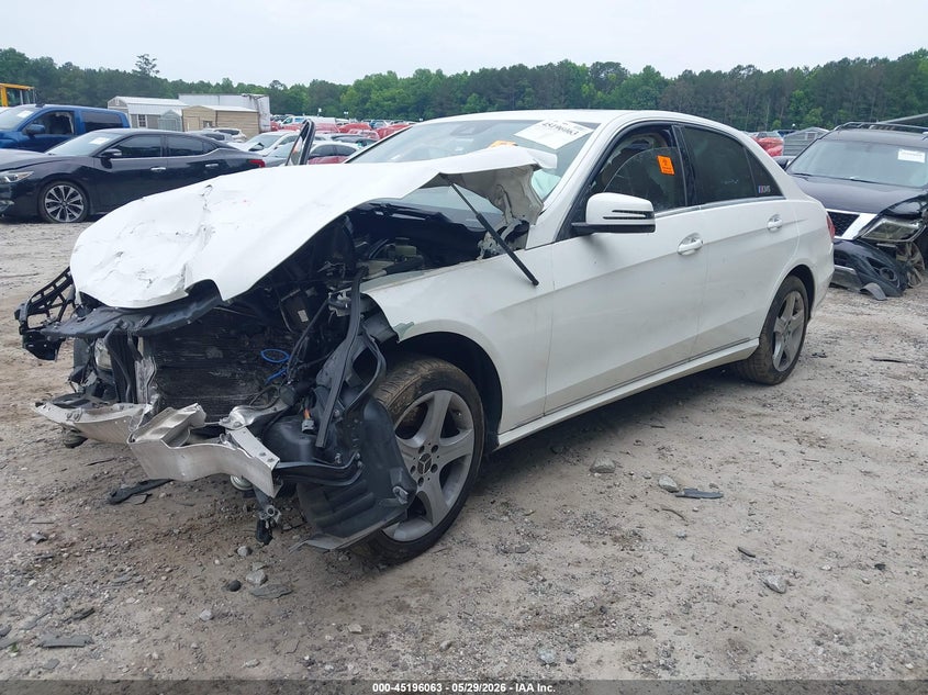 2014 Mercedes-benz E-klasse VIN WDDHF5KB5EA872372 IAAI salvage auction — BIO HAZARD, Salvage Title, sold $1,000 on 2026-07-10 (photo 2)