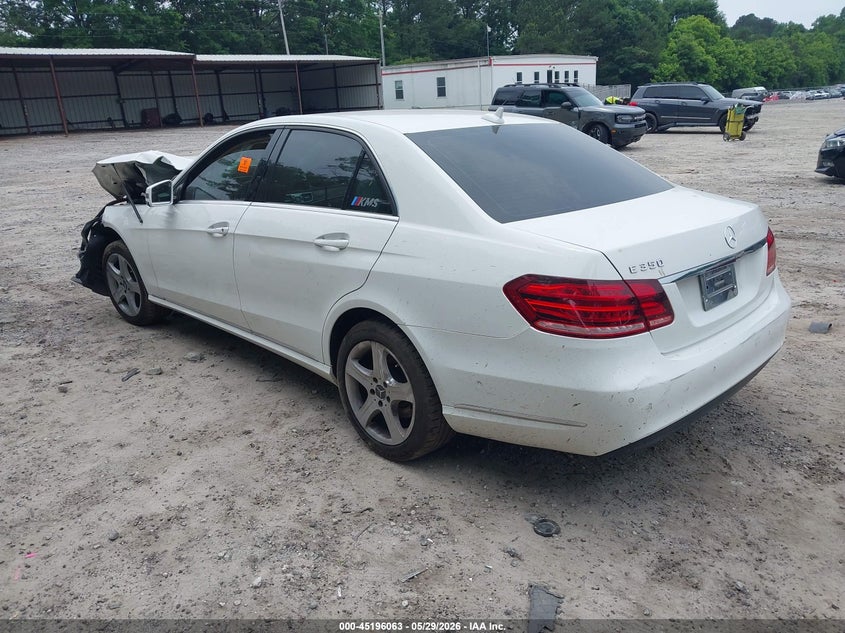 2014 Mercedes-benz E-klasse VIN WDDHF5KB5EA872372 IAAI salvage auction — BIO HAZARD, Salvage Title, sold $1,000 on 2026-07-10 (photo 3)
