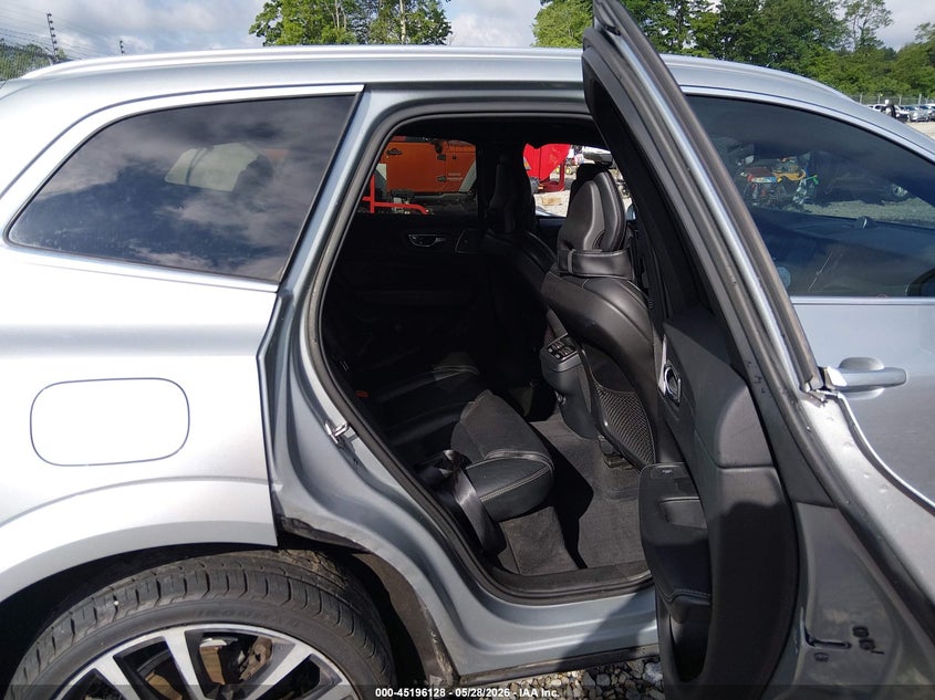 2018 Volvo Xc60 VIN YV4A22RL8J1042402 IAAI salvage auction — LEFT SIDE, Salvage Title, sold $7,300 on 2026-08-12 (photo 8)