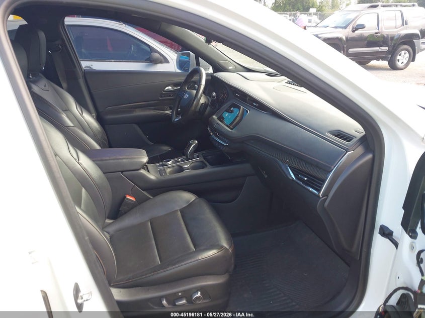 2019 Cadillac Xt4 VIN 1GYFZFR40KF200234 IAAI salvage auction — RIGHT SIDE, Bill Of Sale (Washington), sold $5,450 on 2026-07-09 (photo 5)