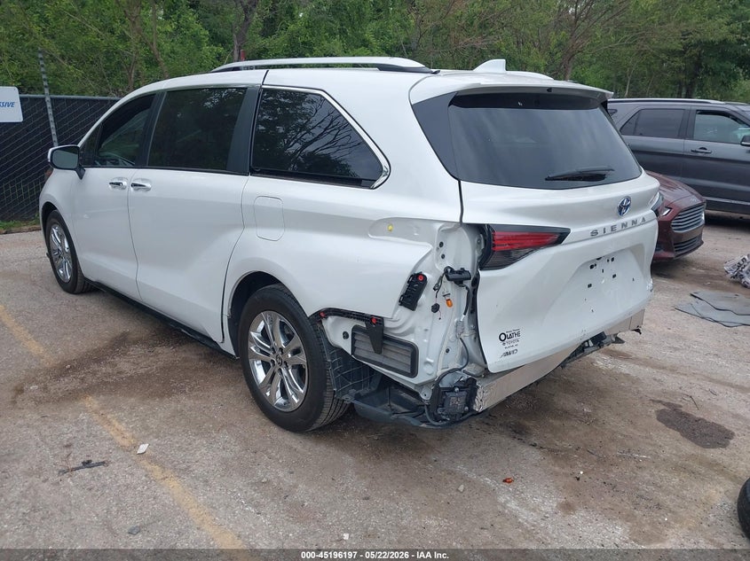 2024 Toyota Sienna VIN 5TDESKFC4RS142651 IAAI salvage auction — REAR END, Salvage (Kansas), sold $27,550 on 2026-07-08 (photo 3)