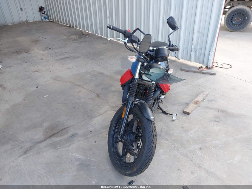 2017 Moto guzzi VIN ZGULDU000HM000087 IAAI salvage auction — SIDE, Salvage (Texas), sold $700 on 2026-07-22 (photo 5)
