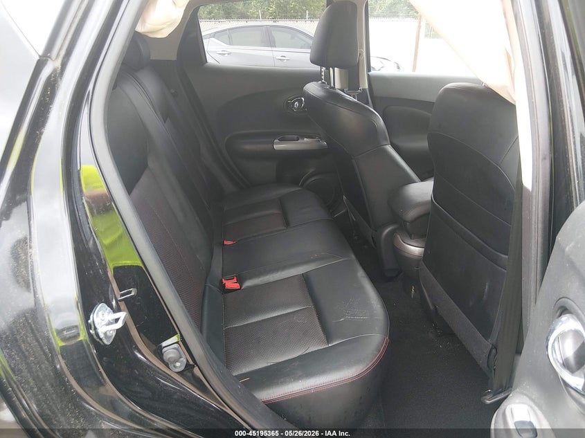 2015 Nissan Juke VIN JN8AF5MR3FT507396 IAAI salvage auction — RIGHT SIDE, Salvage (Mississippi), sold $25 on 2026-07-30 (photo 8)