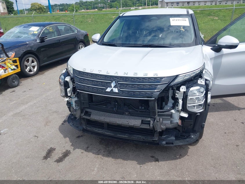 2024 Mitsubishi Outlander VIN JA4J4VA87RZ020226 IAAI salvage auction — FRONT END, Salvage Title, sold $9,400 on 2026-07-30 (photo 6)