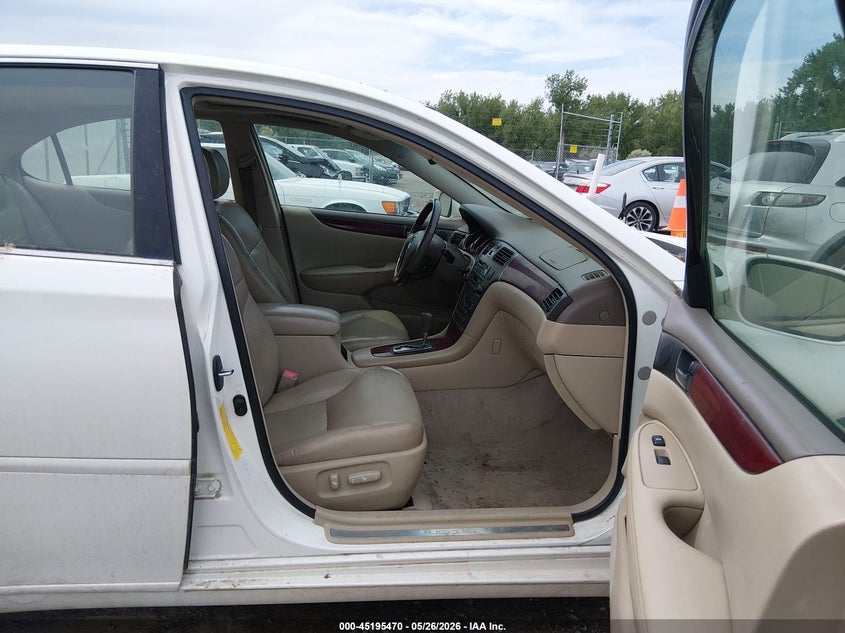 2004 Lexus ES VIN JTHBA30G445005259 IAAI salvage auction — RIGHT FRONT, Clear (Montana), sold $625 on 2026-07-08 (photo 5)