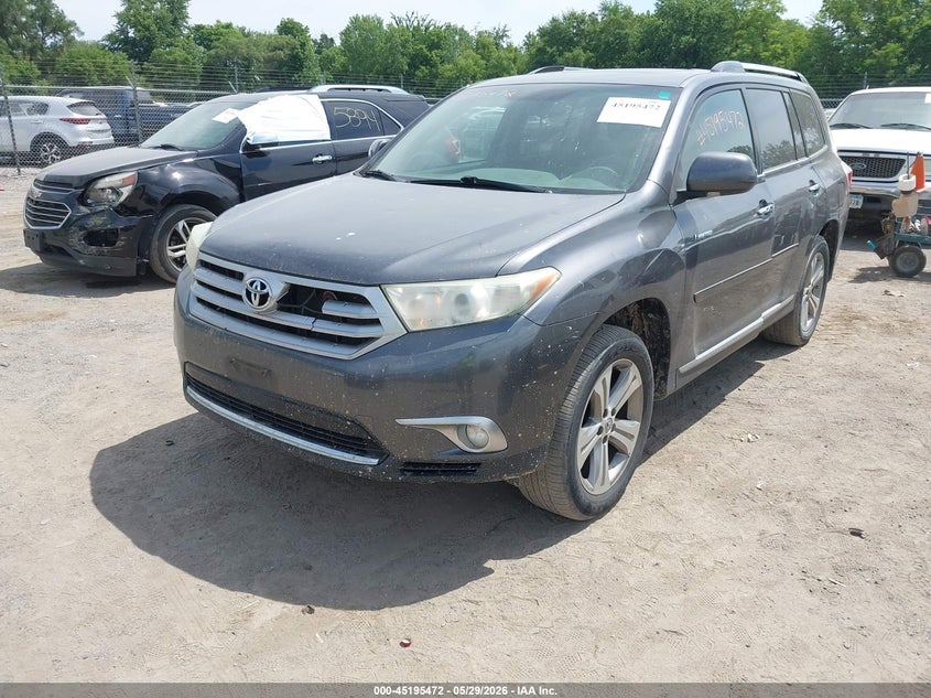 2011 Toyota Highlander VIN 5TDDK3EH9BS074724 IAAI salvage auction — FRONT & REAR, Salvage (Iowa), sold $3,775 on 2026-07-13 (photo 2)