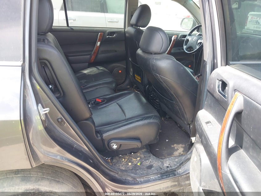 2011 Toyota Highlander VIN 5TDDK3EH9BS074724 IAAI salvage auction — FRONT & REAR, Salvage (Iowa), sold $3,775 on 2026-07-13 (photo 8)