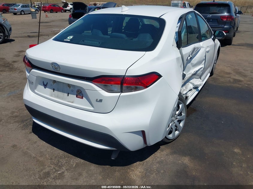 2021 Toyota Corolla VIN 5YFEPMAE8MP222283 IAAI salvage auction — SIDE, Wait Title, sold $3,850 on 2026-07-31 (photo 4)
