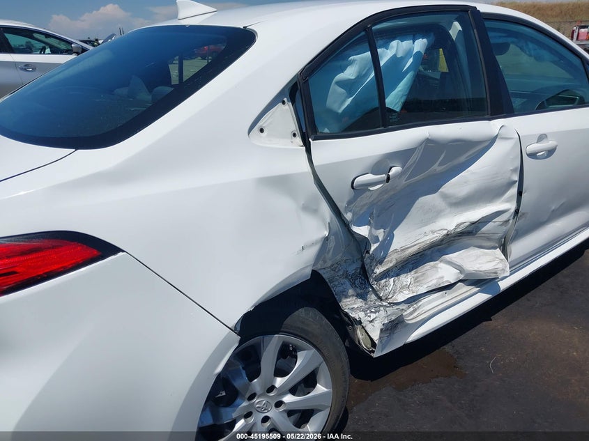 2021 Toyota Corolla VIN 5YFEPMAE8MP222283 IAAI salvage auction — SIDE, Wait Title, sold $3,850 on 2026-07-31 (photo 6)