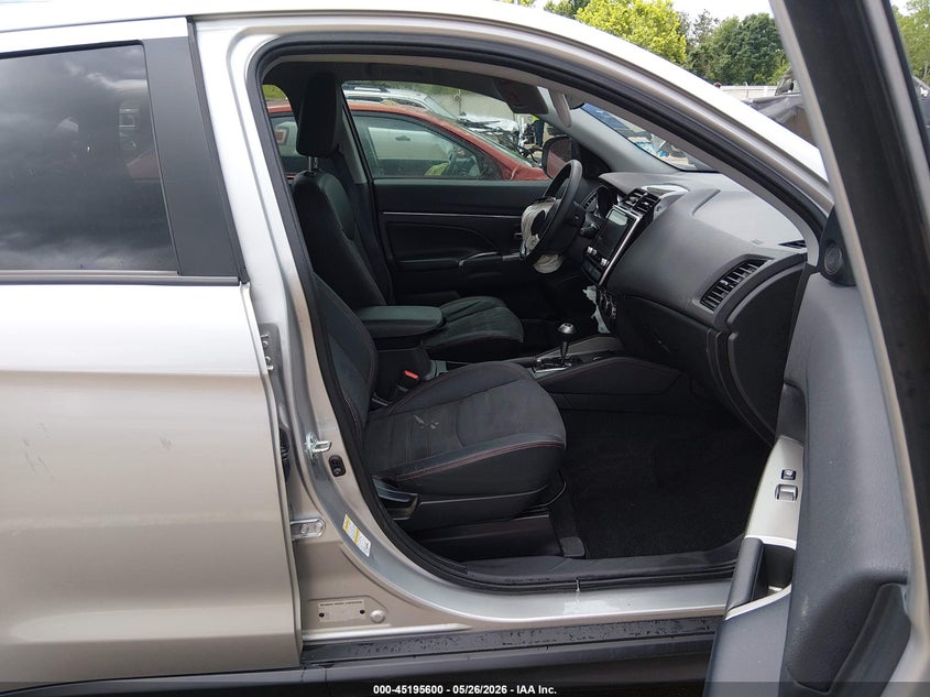 2023 Mitsubishi Outlander VIN JA4ARUAU7PU012498 IAAI salvage auction — LEFT FRONT, Wait Title, sold $2,700 on 2026-09-13 (photo 5)